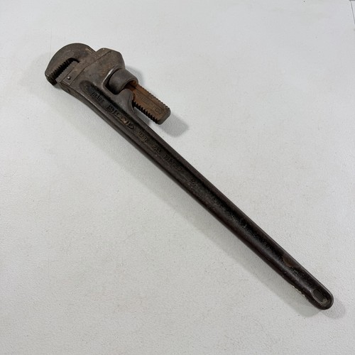 Vintage ridgid heavy duty - 24",